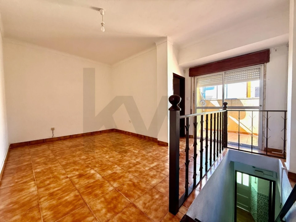 Moradia T4 para Venda em Alvalade Foto 25