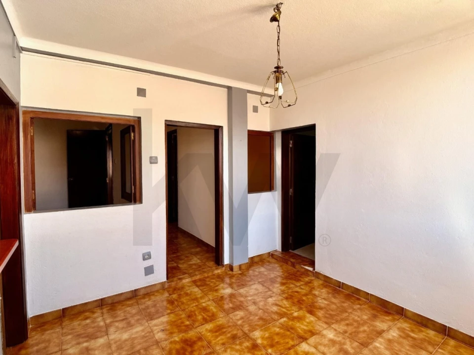 Moradia T4 para Venda em Alvalade Foto 12