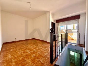 Moradia T4 para Venda em Alvalade