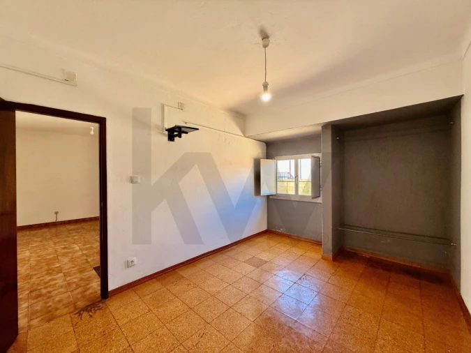 Moradia T4 para Venda em Alvalade Foto 17