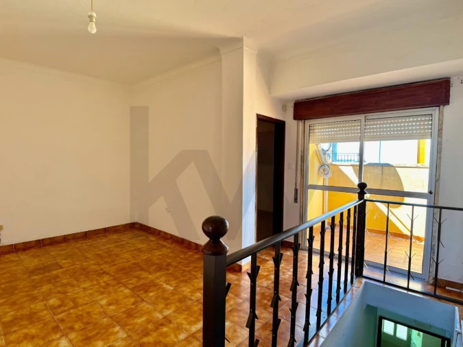 Moradia T4 para Venda em Alvalade Foto 23