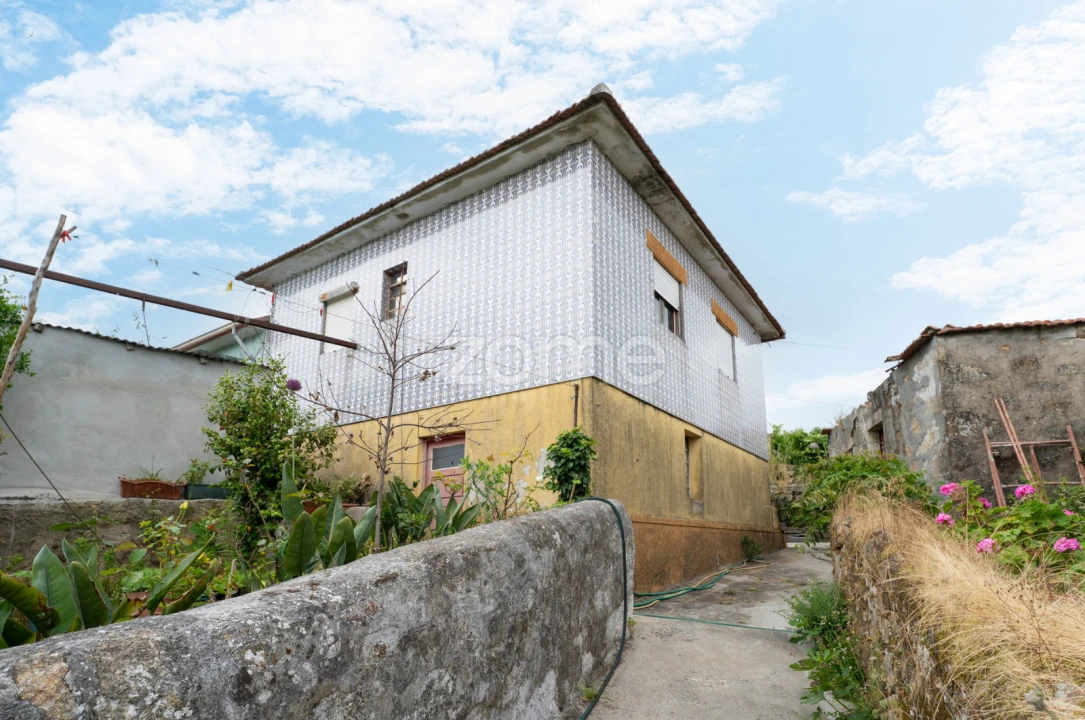 Moradia T3 para Venda em Coronado (São Romão e São Mamede) Foto 1