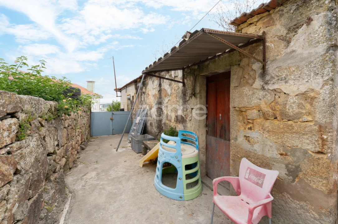 Moradia T14 para Venda em Coronado (São Romão e São Mamede) Foto 14