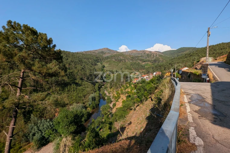 Moradia T1 para Venda em Covelo de Paivó e Janarde Foto 39