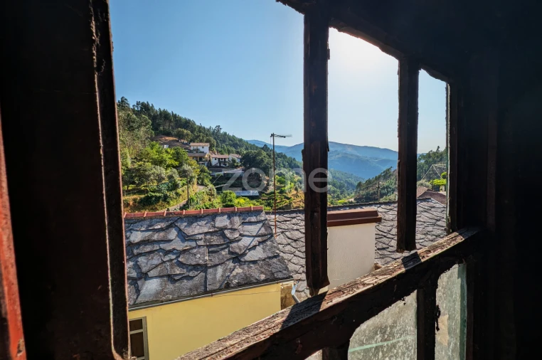 Moradia T1 para Venda em Covelo de Paivó e Janarde Foto 12