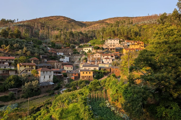 Moradia T1 para Venda em Covelo de Paivó e Janarde Foto 37