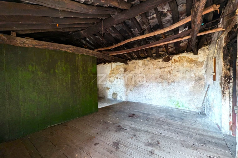 Moradia T1 para Venda em Covelo de Paivó e Janarde Foto 17