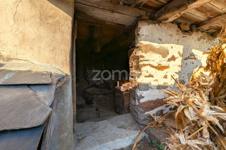 Moradia T1 para Venda em Covelo de Paivó e Janarde Foto 26