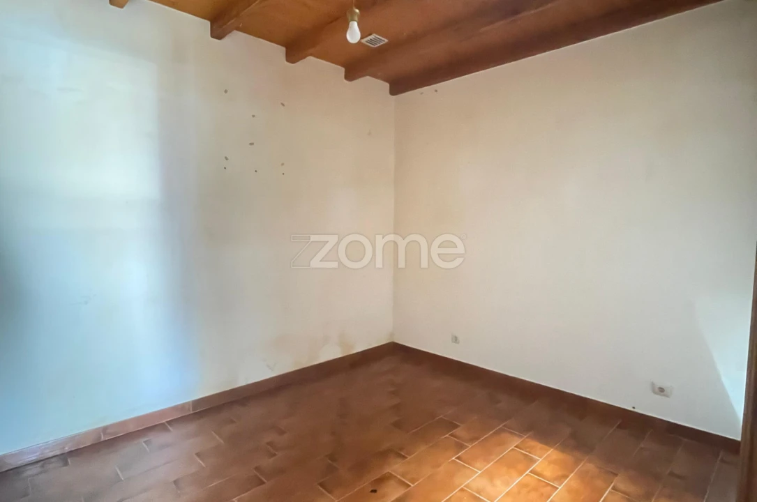 Moradia T3 para Venda em Azueira e Sobral da Abelheira Foto 10