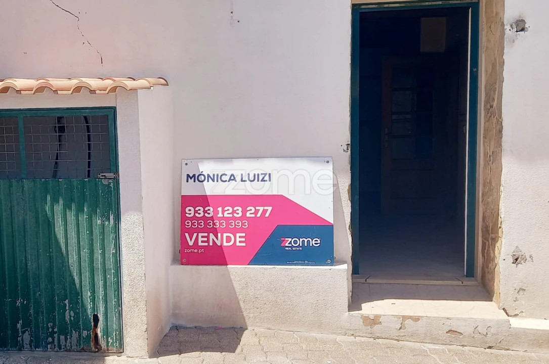 Moradia T3 para Venda em Azueira e Sobral da Abelheira Foto 3