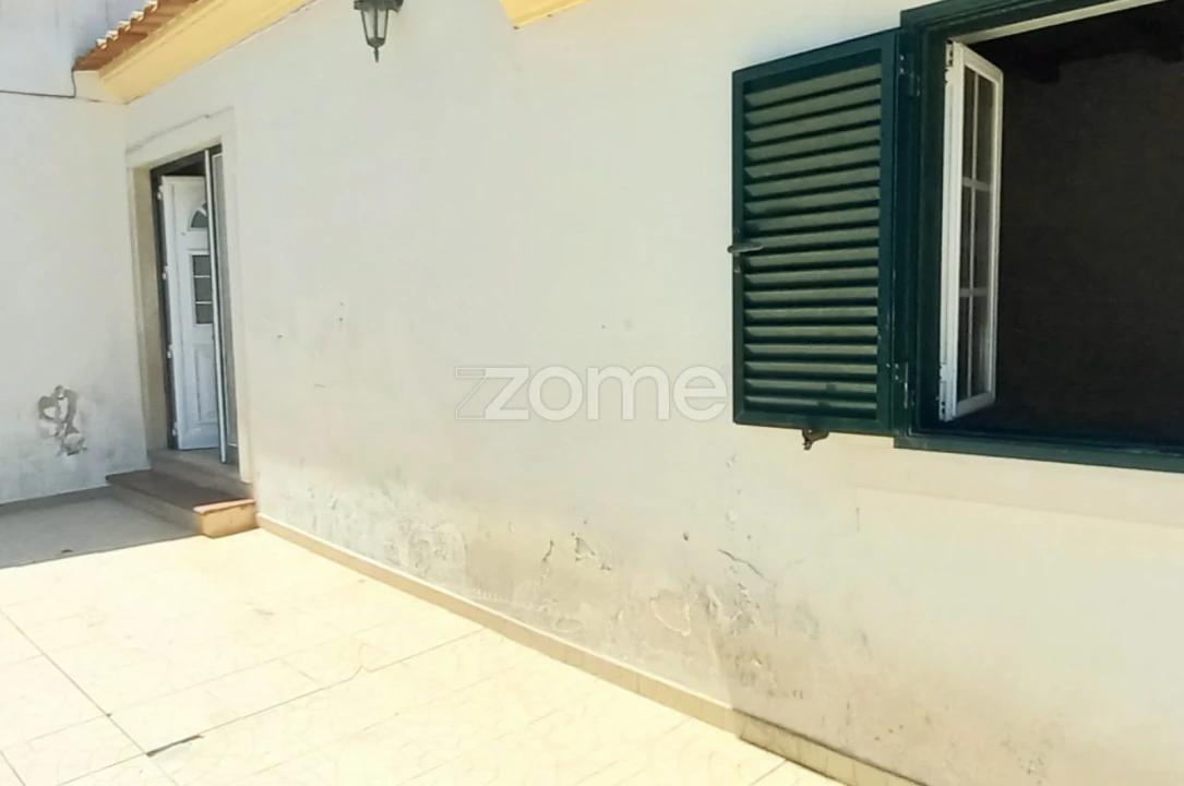 Moradia T3 para Venda em Azueira e Sobral da Abelheira Foto 19