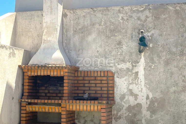 Moradia T3 para Venda em Azueira e Sobral da Abelheira Foto 21