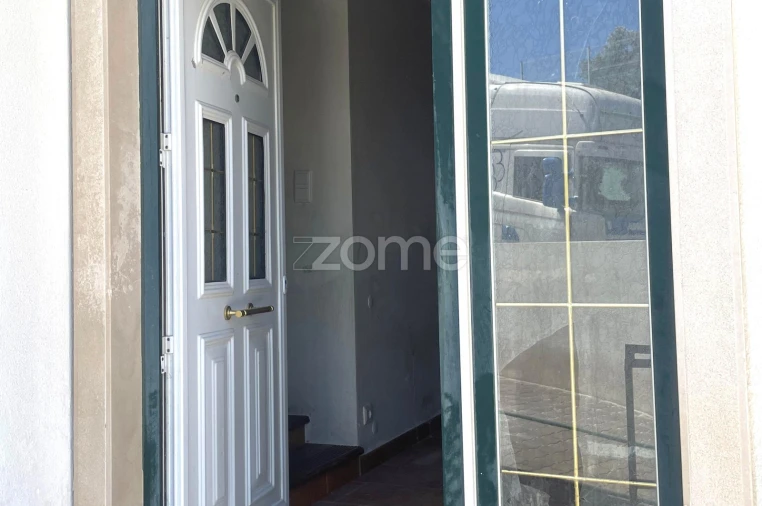 Moradia T3 para Venda em Azueira e Sobral da Abelheira Foto 5