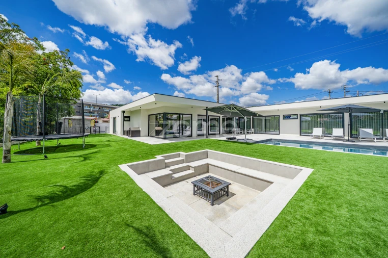 Moradia T4 para Venda em Este (São Pedro e São Mamede) Foto 60