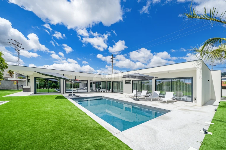 Moradia T4 para Venda em Este (São Pedro e São Mamede) Foto 41