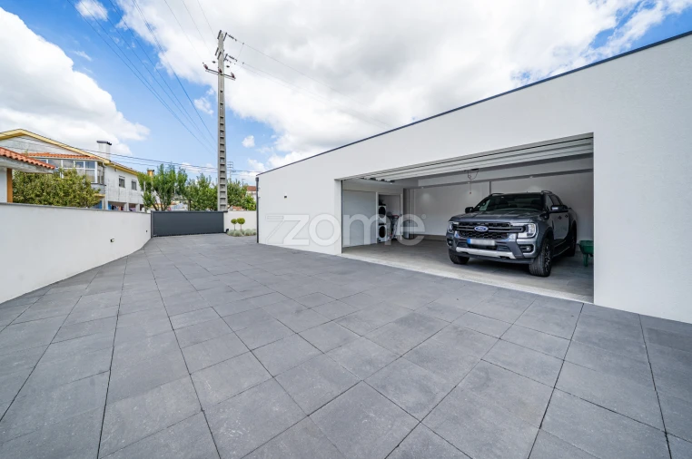 Moradia T4 para Venda em Este (São Pedro e São Mamede) Foto 31