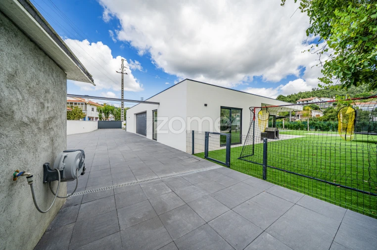 Moradia T4 para Venda em Este (São Pedro e São Mamede) Foto 34