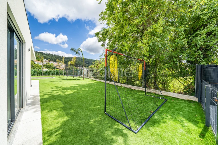 Moradia T4 para Venda em Este (São Pedro e São Mamede) Foto 36