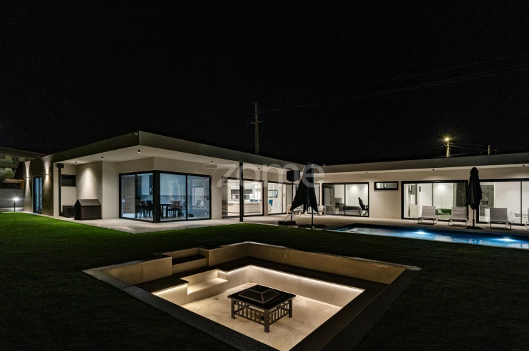 Moradia T4 para Venda em Este (São Pedro e São Mamede) Foto 14