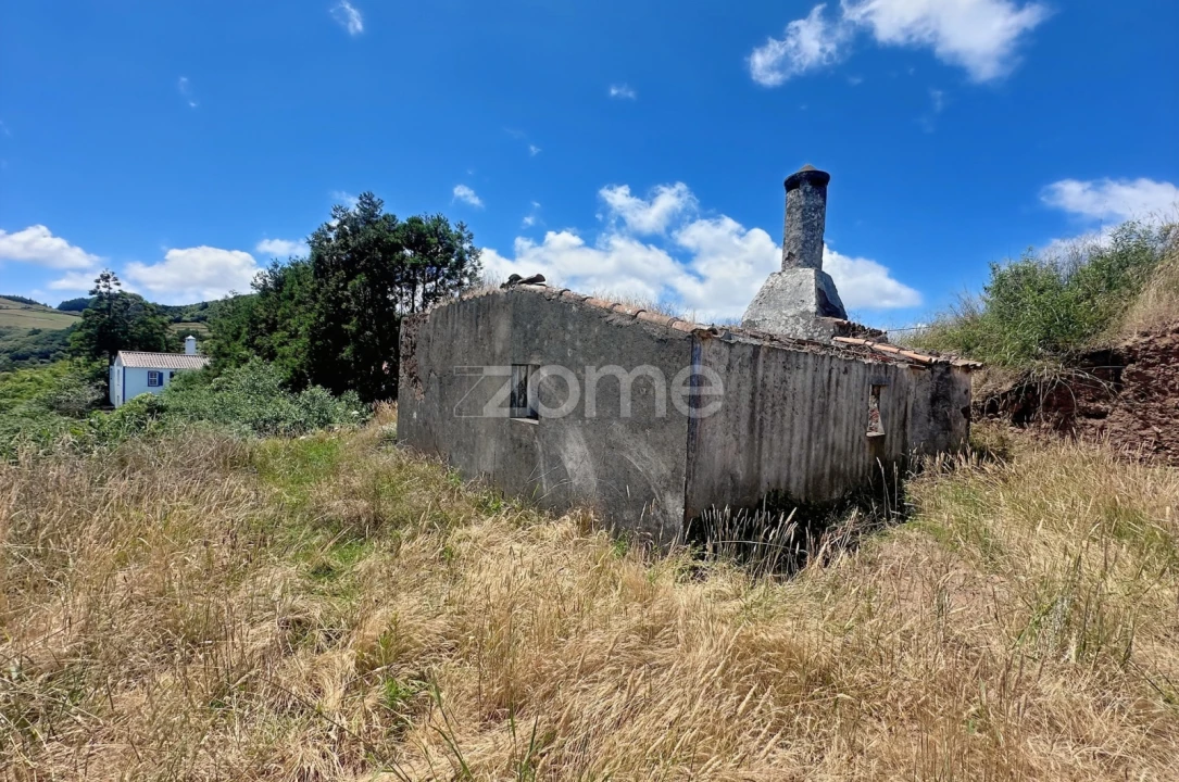 Moradia T1 para Venda em Santa Barbara Foto 4