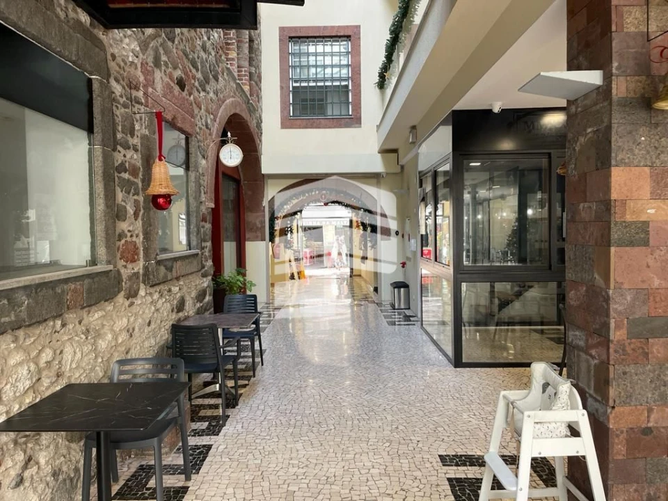 Loja para Arrendamento em Funchal (Se) Foto 4