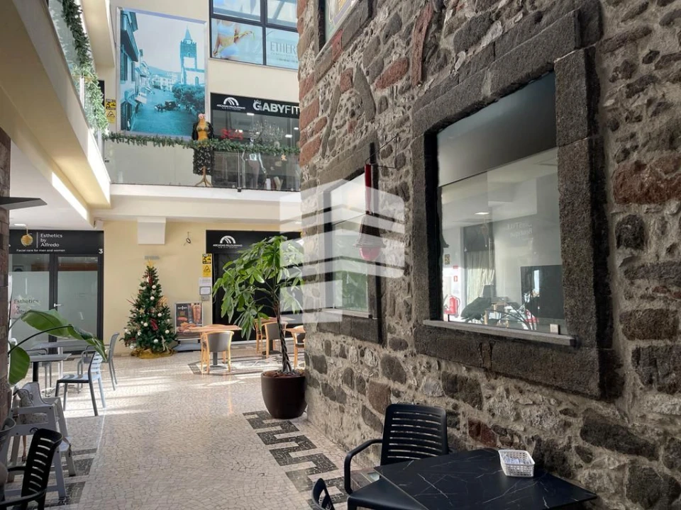 Loja para Arrendamento em Funchal (Se) Foto 9