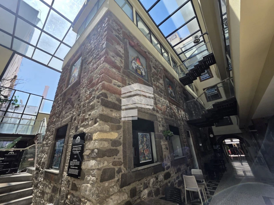 Loja para Arrendamento em Funchal (Se) Foto 2