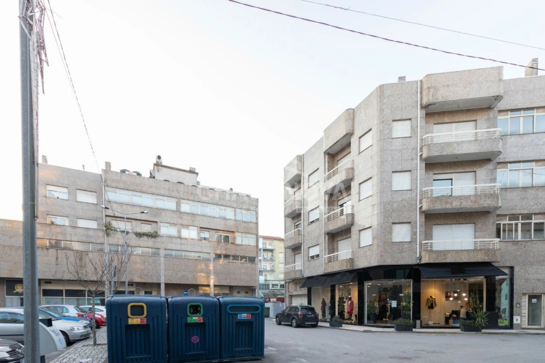 Loja para Venda em São João da Madeira Foto 4