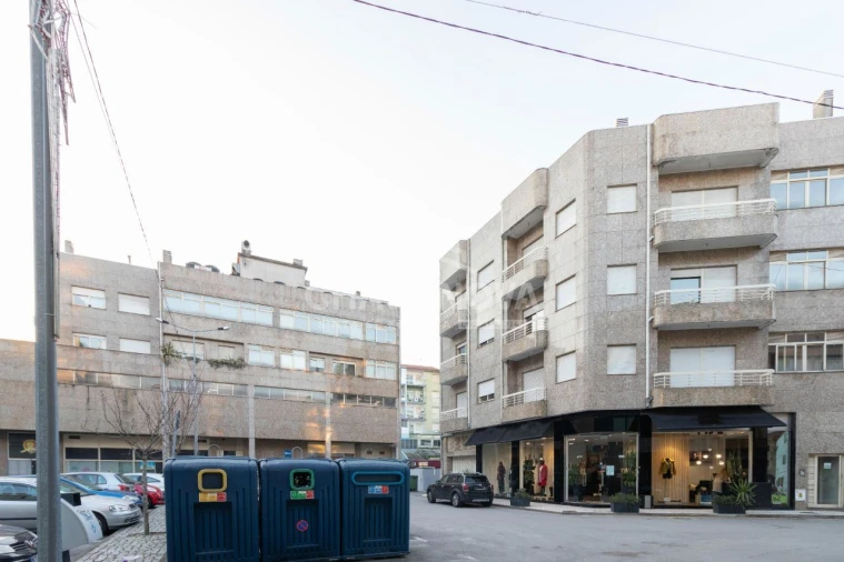 Loja para Venda em São João da Madeira Foto 4