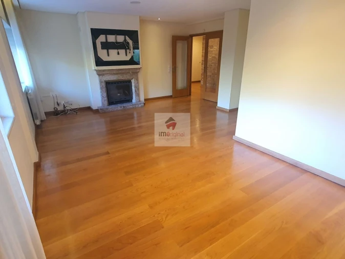 Apartamento T2 para Venda em Madalena Foto 17