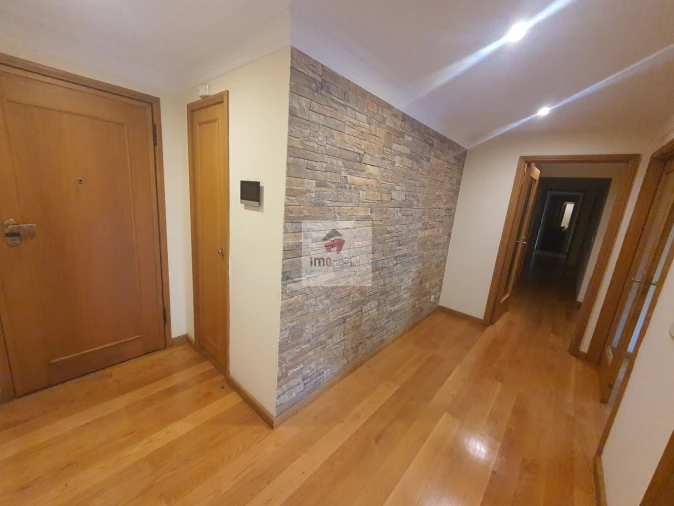 Apartamento T2 para Venda em Madalena Foto 15