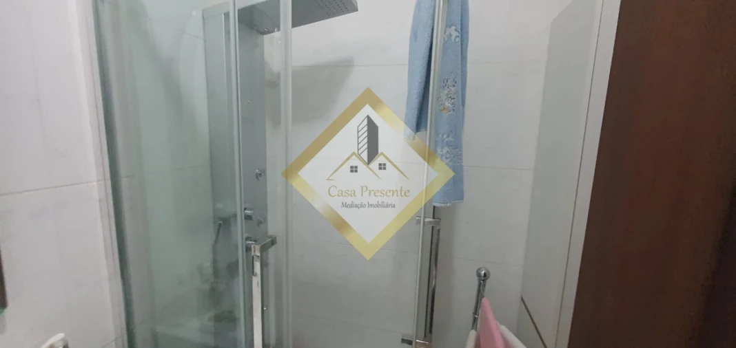 Apartamento T2 para Venda em Mafamude e Vilar do Paraíso Foto 21