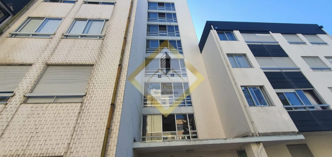 Apartamento T2 para Venda em Mafamude e Vilar do Paraíso Foto 3