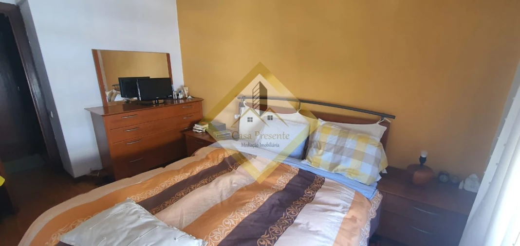 Apartamento T2 para Venda em Mafamude e Vilar do Paraíso Foto 32