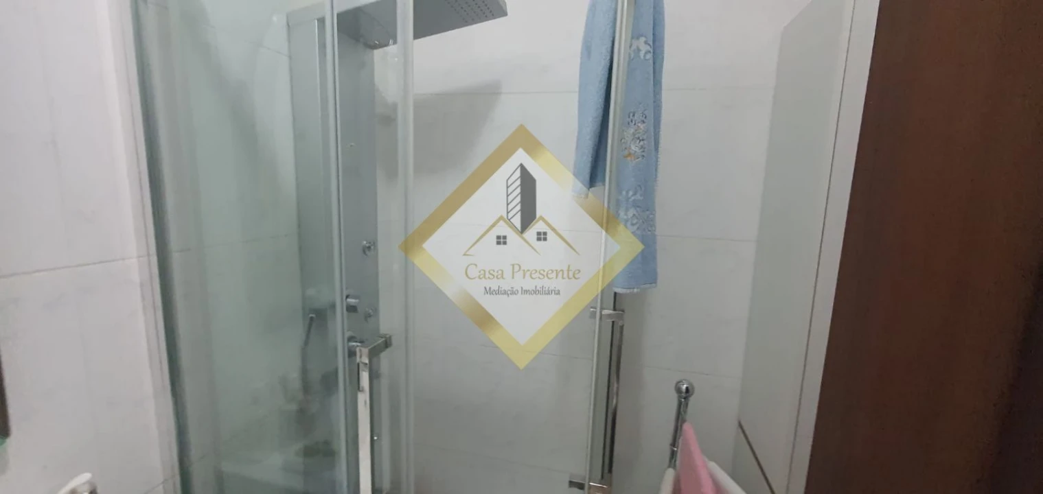 Apartamento T2 para Venda em Mafamude e Vilar do Paraíso Foto 21