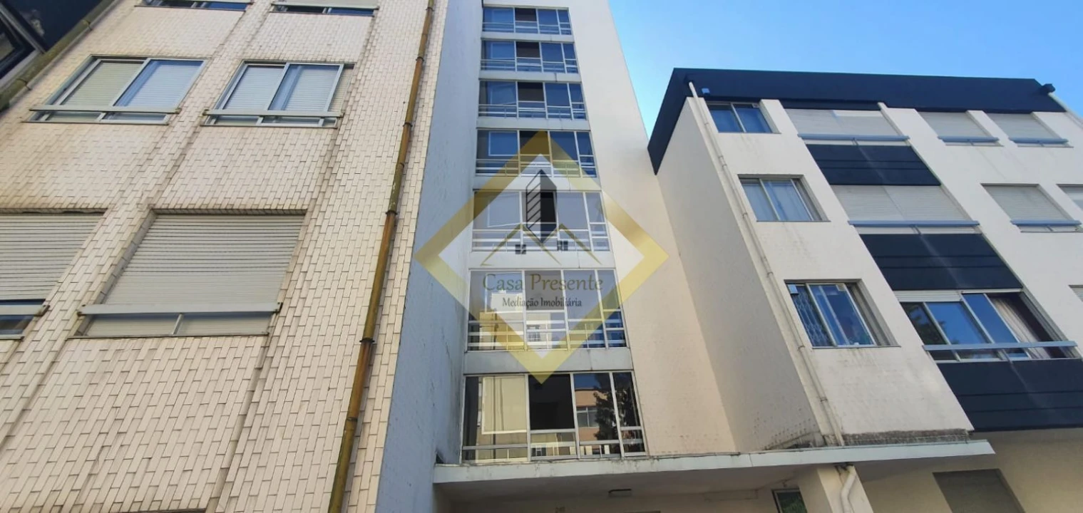 Apartamento T2 para Venda em Mafamude e Vilar do Paraíso Foto 3