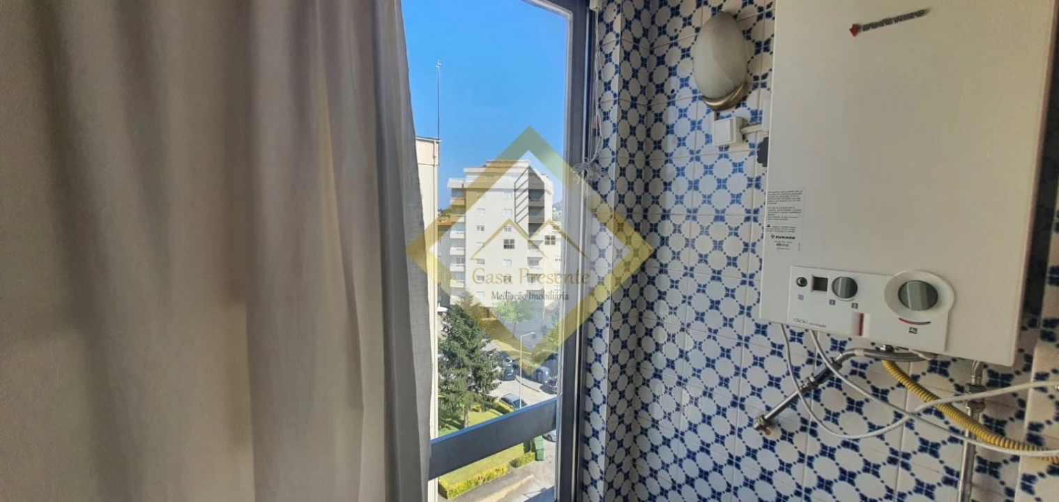 Apartamento T2 para Venda em Mafamude e Vilar do Paraíso Foto 19