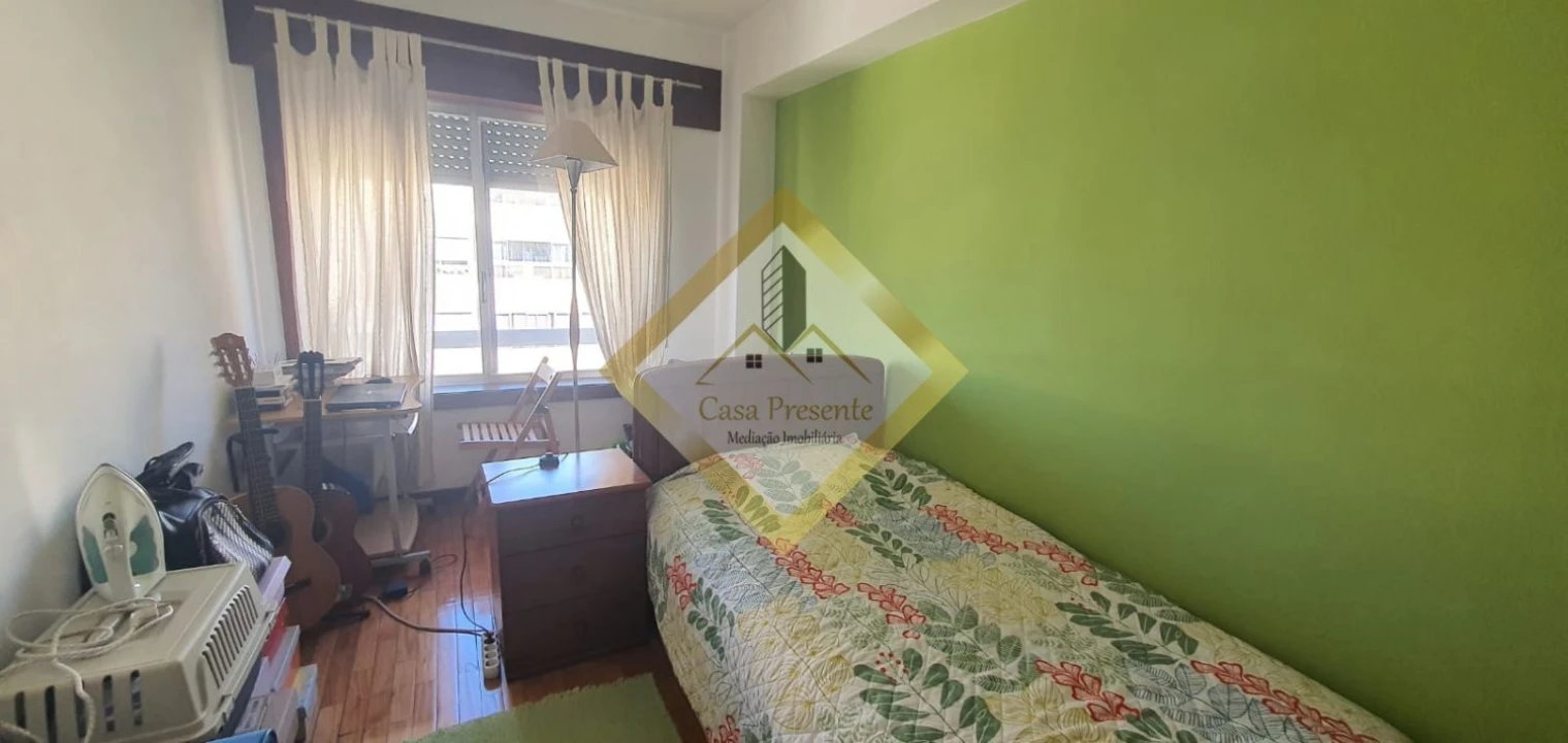 Apartamento T2 para Venda em Mafamude e Vilar do Paraíso Foto 35