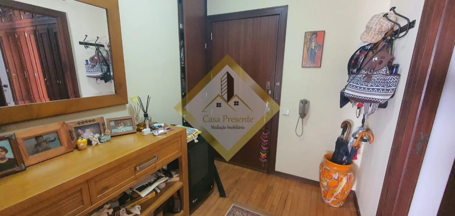 Apartamento T2 para Venda em Mafamude e Vilar do Paraíso Foto 36