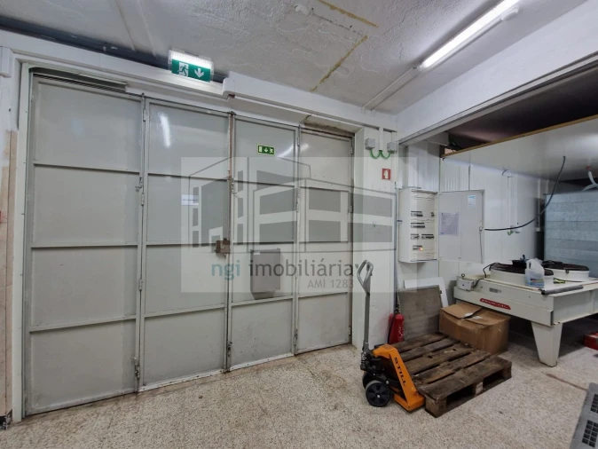 Loja para Arrendamento em Mina de Água Foto 62