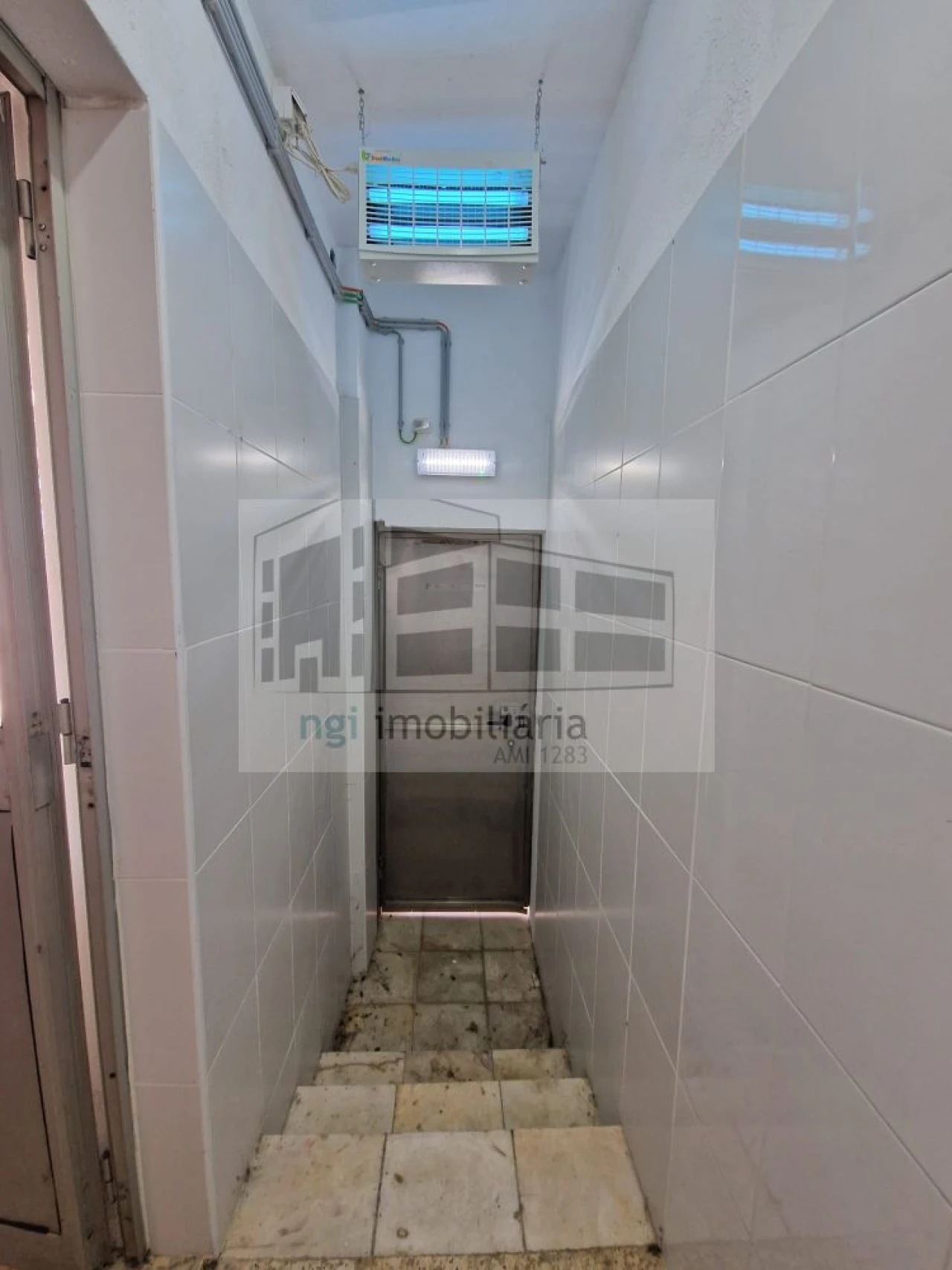 Loja para Arrendamento em Mina de Água Foto 5