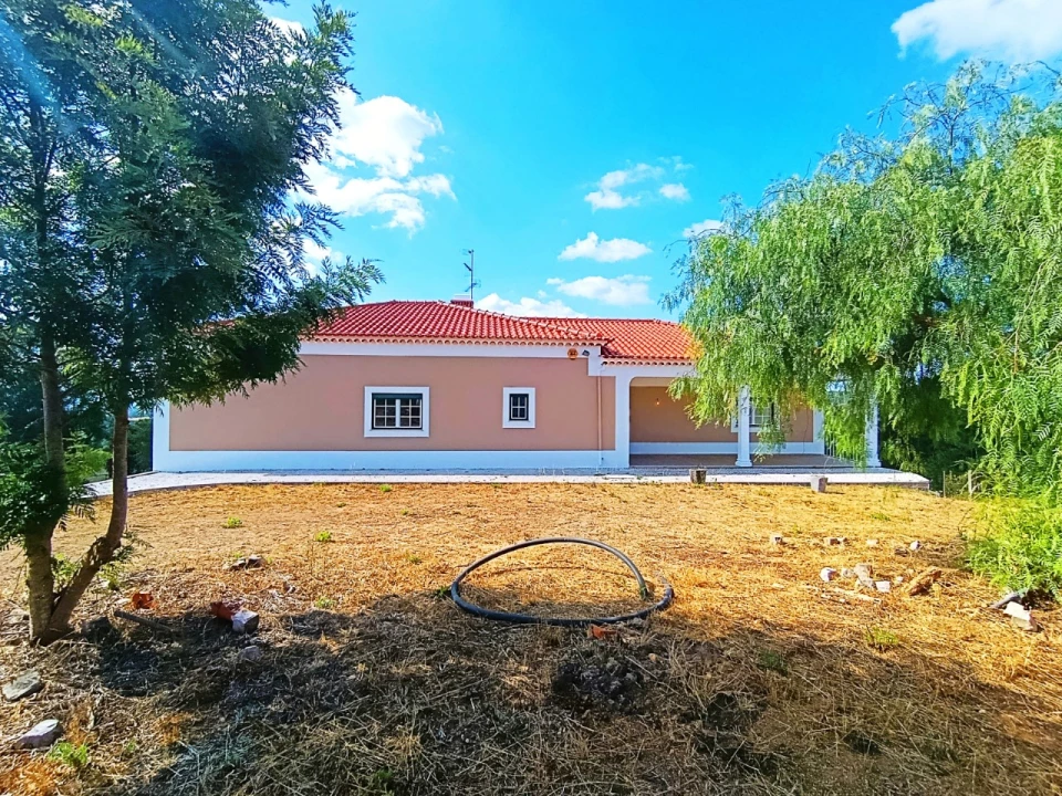 Moradia T3 para Venda em Martinchel Foto 5