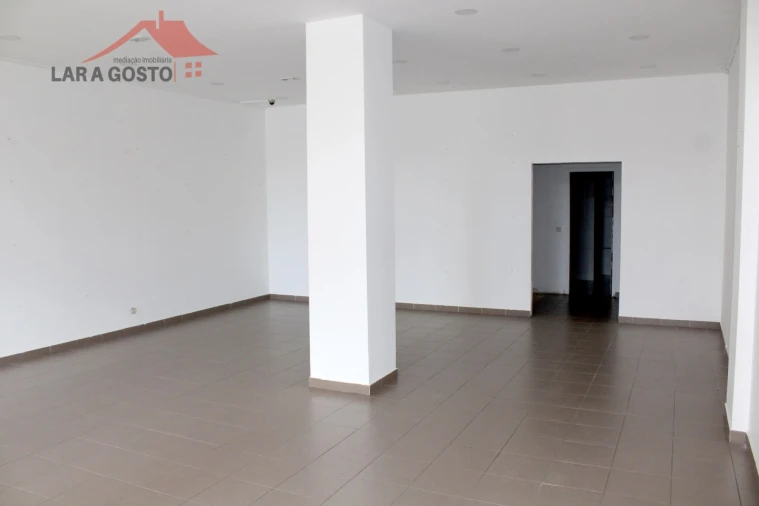 Loja para Arrendamento em Macedo de Cavaleiros Foto 3