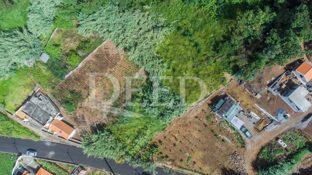 Terreno para Venda em Canhas Foto 3