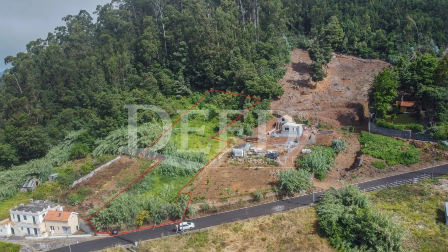 Terreno para Venda em Canhas