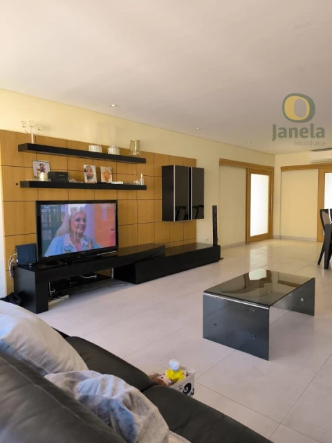 Moradia T4 para Venda em Quarteira
