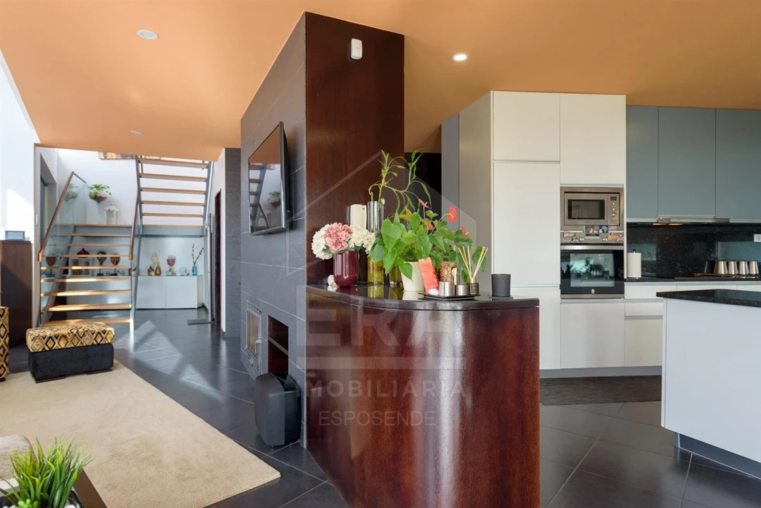 Moradia T3 para Venda em Vila Cova e Feitos Foto 9