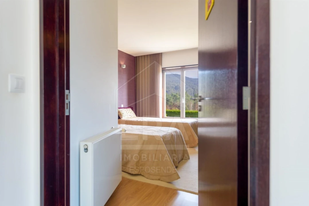 Moradia T3 para Venda em Vila Cova e Feitos Foto 14