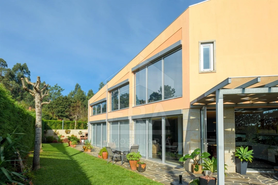 Moradia T3 para Venda em Vila Cova e Feitos Foto 29