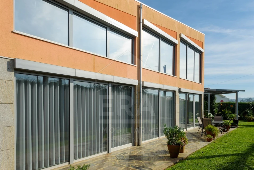 Moradia T3 para Venda em Vila Cova e Feitos Foto 31